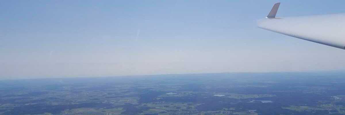 Flugwegposition um 12:46:44: Aufgenommen in der Nähe von Gemeinde Gastern, Österreich in 1605 Meter